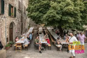 foto medioevo nel borgo roccatederighi